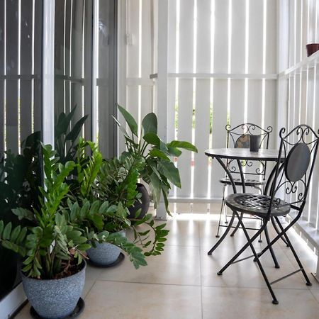 Ivs Bed And Breakfast Кингстон Экстерьер фото