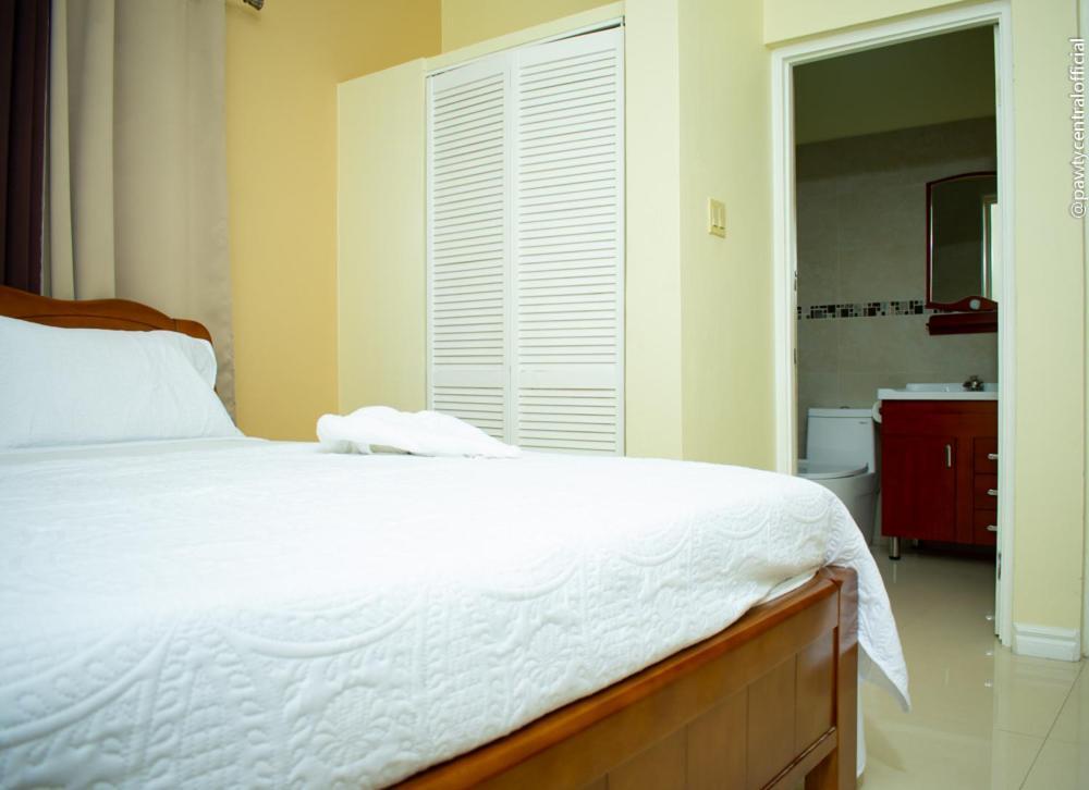 Ivs Bed And Breakfast Кингстон Экстерьер фото