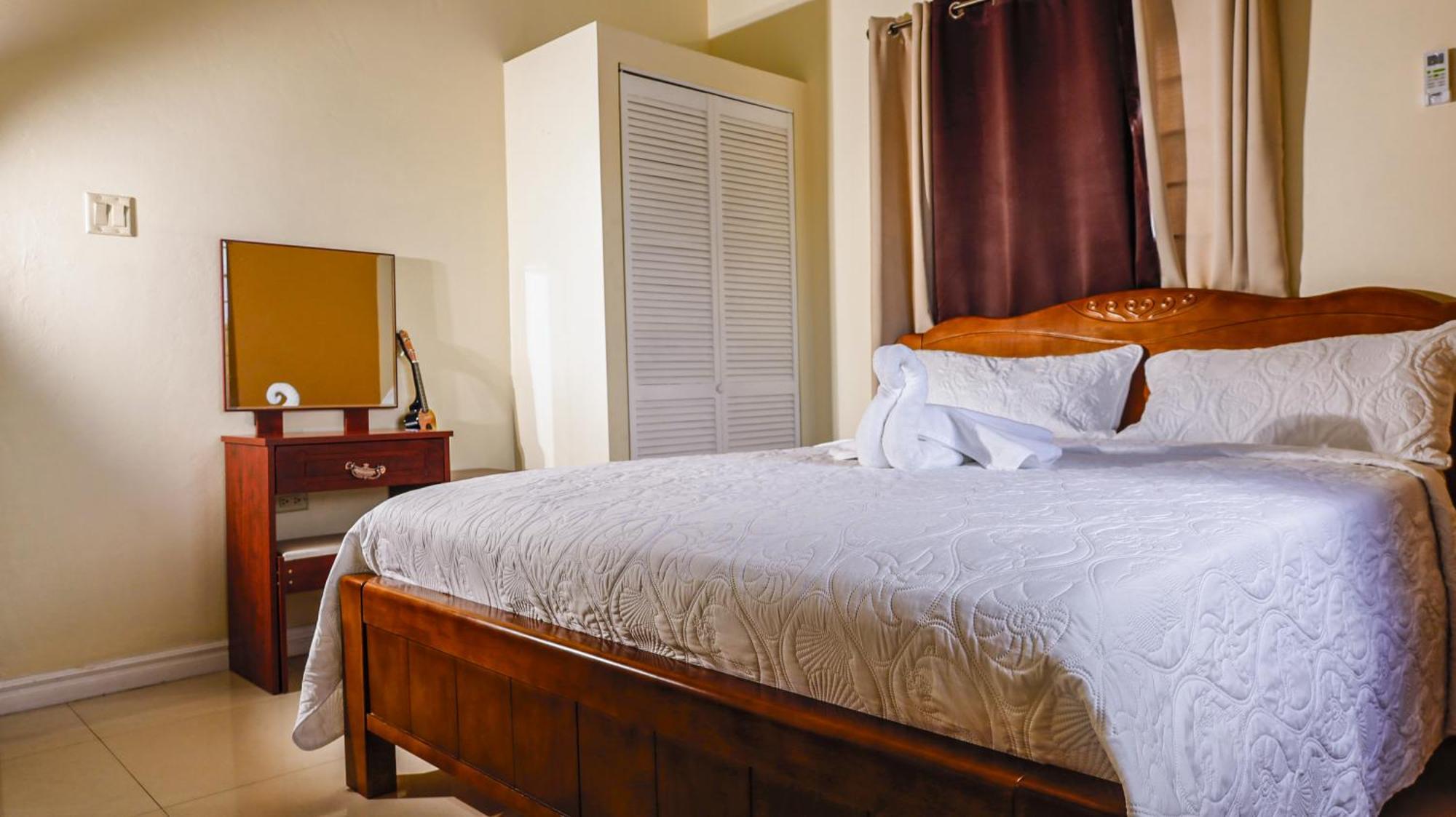 Ivs Bed And Breakfast Кингстон Экстерьер фото